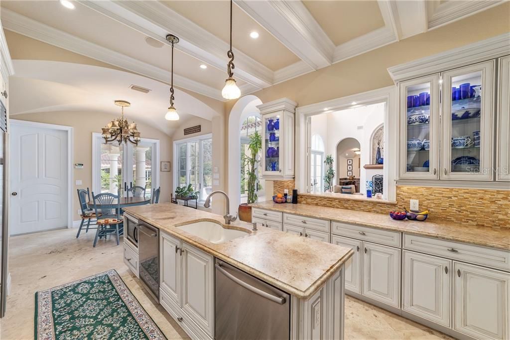 Recently Sold: $1,695,000 (5 beds, 4 baths, 3918 Square Feet)