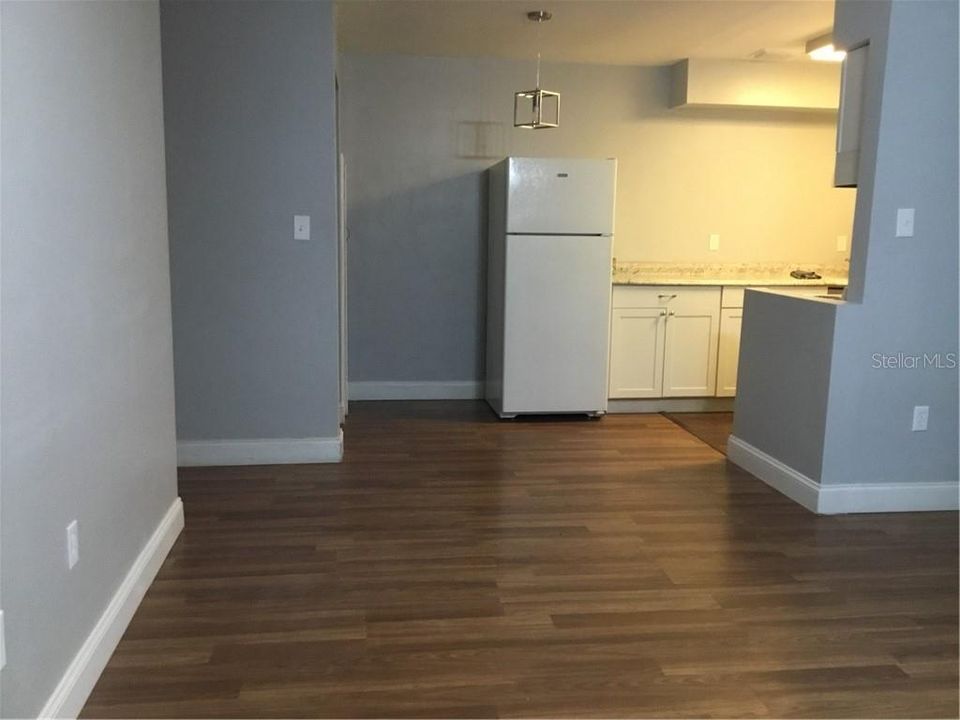 Recently Sold: $99,000 (1 beds, 1 baths, 690 Square Feet)