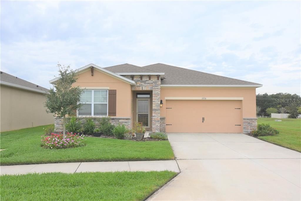 Recently Sold: $242,000 (3 beds, 2 baths, 1685 Square Feet)
