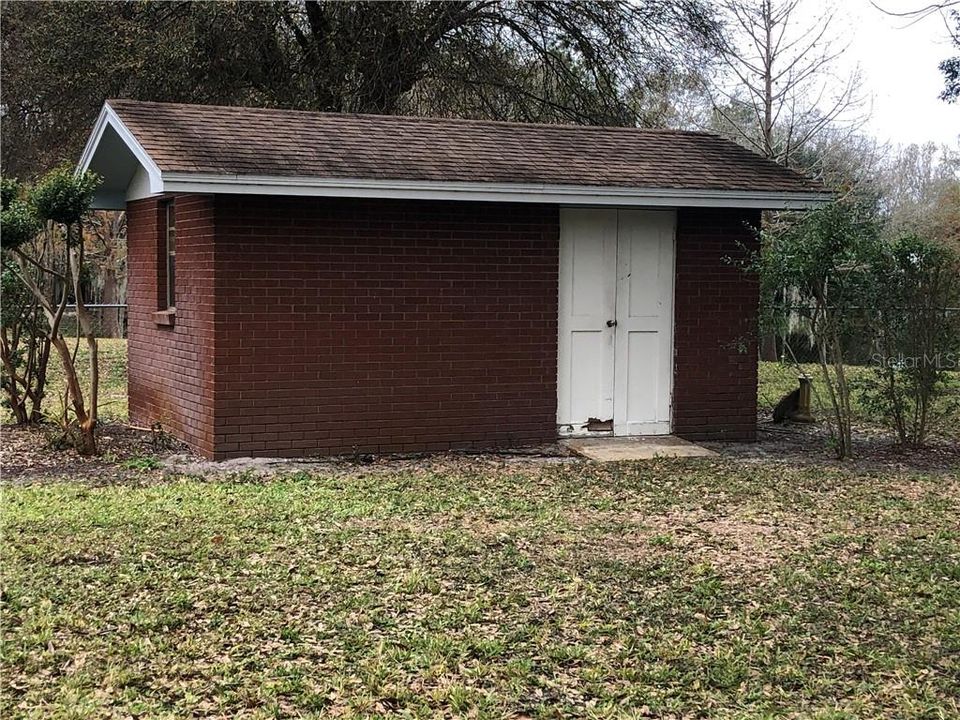 Recently Sold: $169,000 (2 beds, 2 baths, 1914 Square Feet)