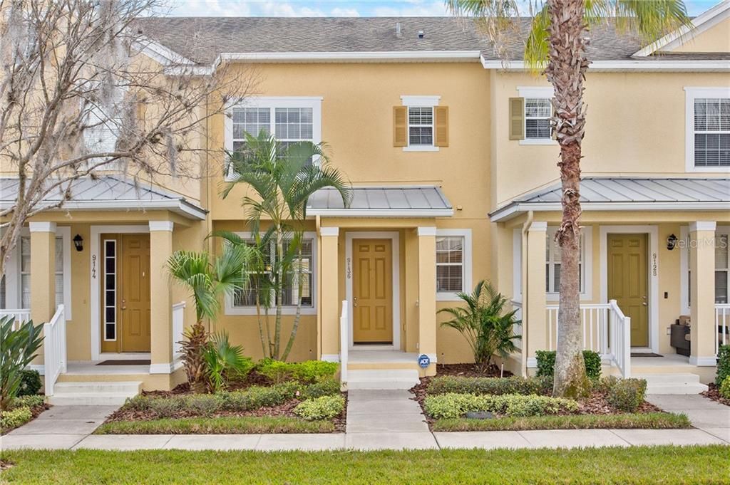 最近售出: $239,000 (2 贝兹, 2 浴室, 1174 平方英尺)