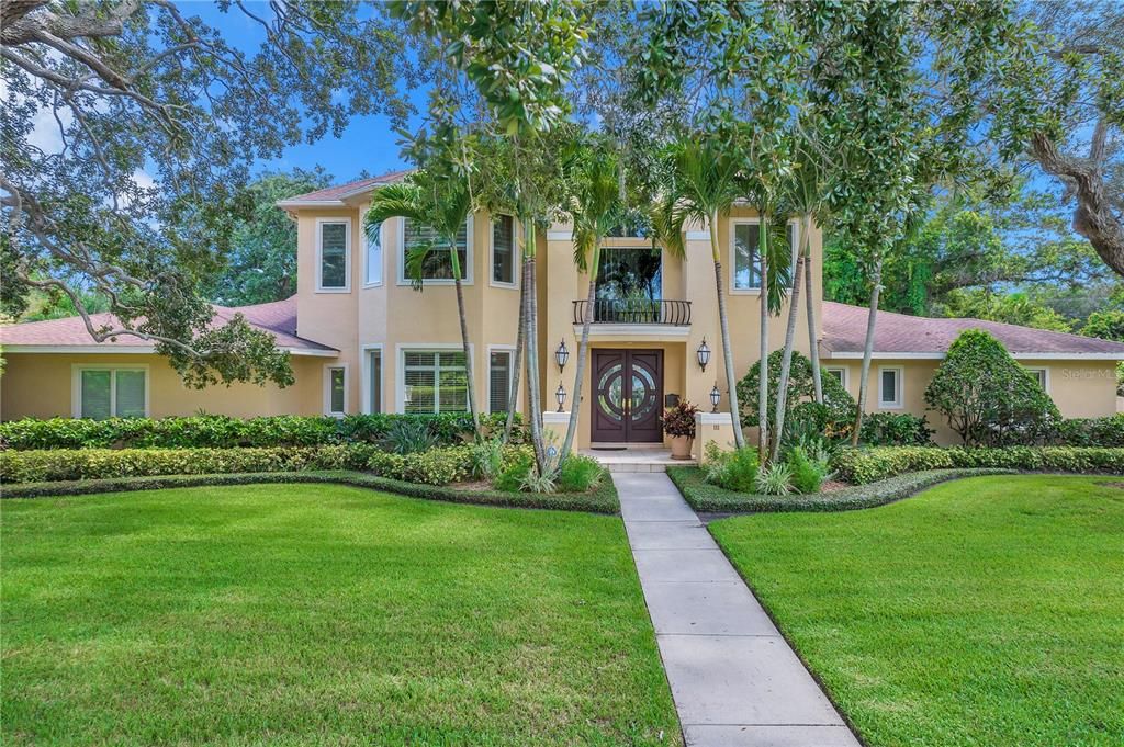Recently Sold: $2,000,000 (4 beds, 4 baths, 4487 Square Feet)