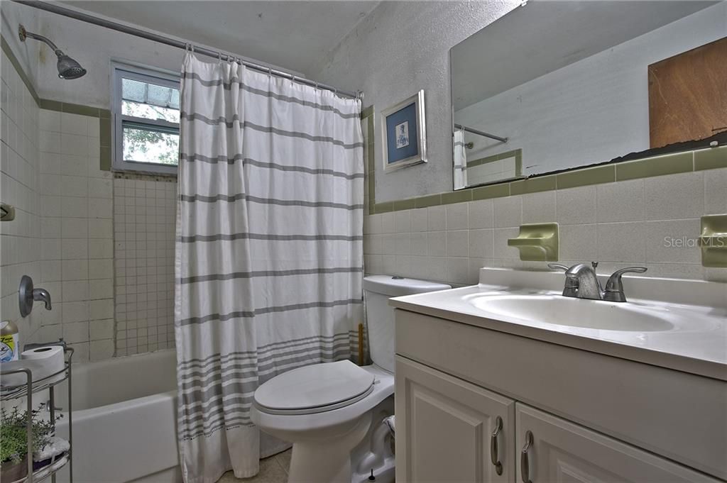 最近售出: $265,000 (3 贝兹, 3 浴室, 1678 平方英尺)