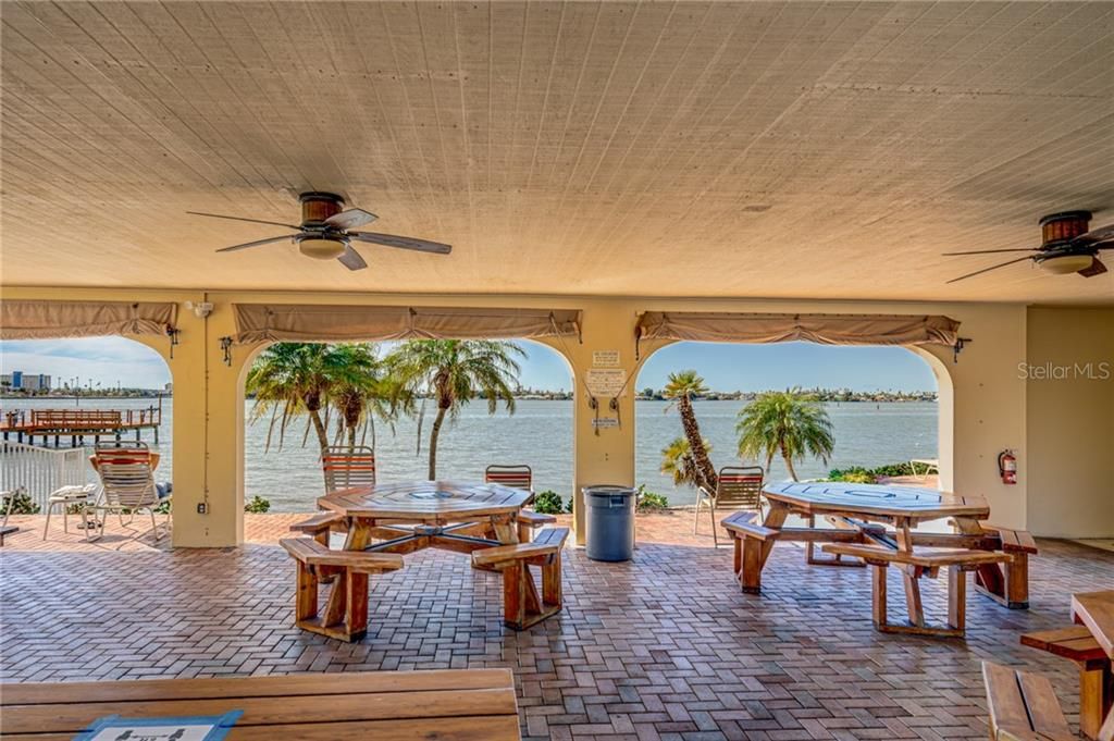 Covered sitting area on the Intracoastal
