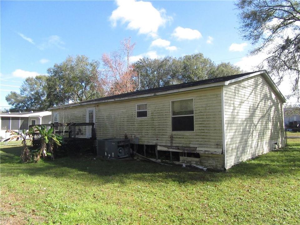 Recently Sold: $69,900 (3 beds, 2 baths, 1440 Square Feet)