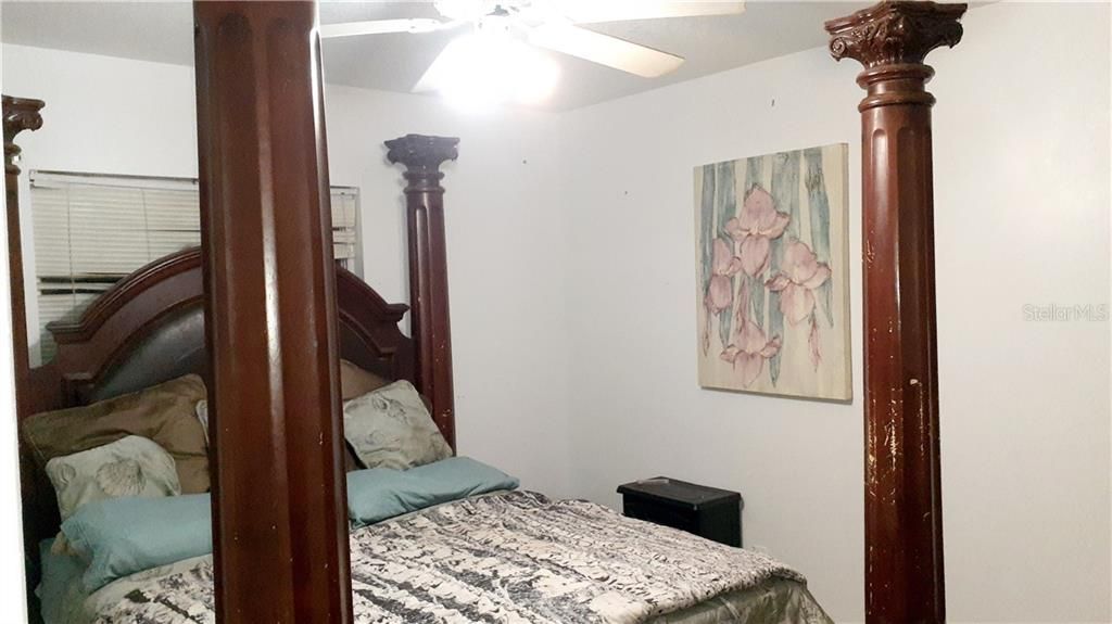 Recently Sold: $150,000 (2 beds, 1 baths, 912 Square Feet)