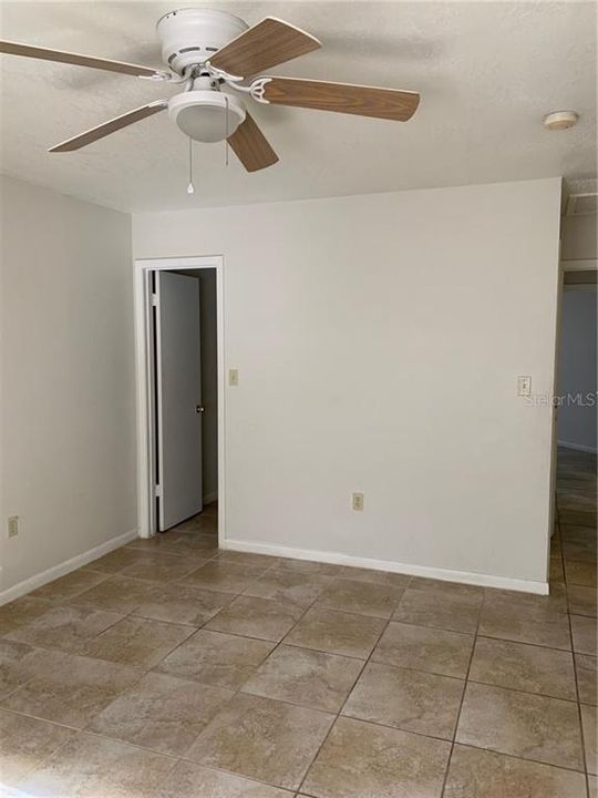 Recently Rented: $885 (2 beds, 1 baths, 1283 Square Feet)