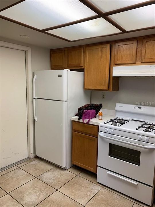 Recently Rented: $885 (2 beds, 1 baths, 1283 Square Feet)