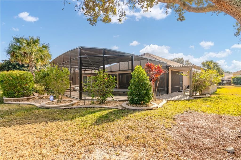 Recently Sold: $799,900 (3 beds, 2 baths, 2929 Square Feet)