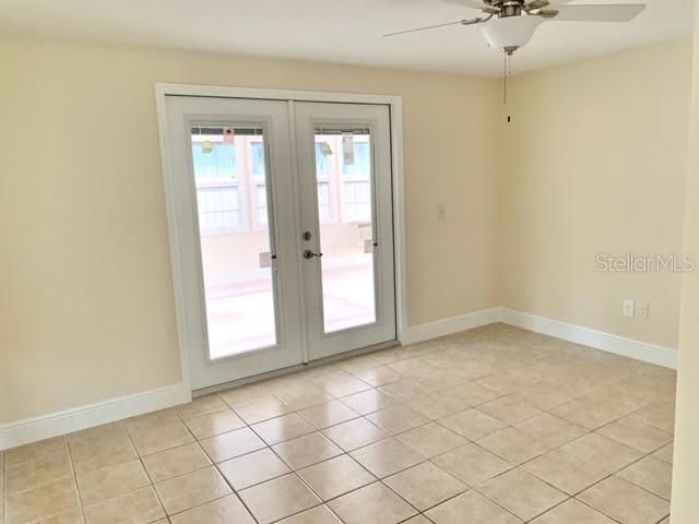 Recently Sold: $178,000 (3 beds, 2 baths, 1376 Square Feet)