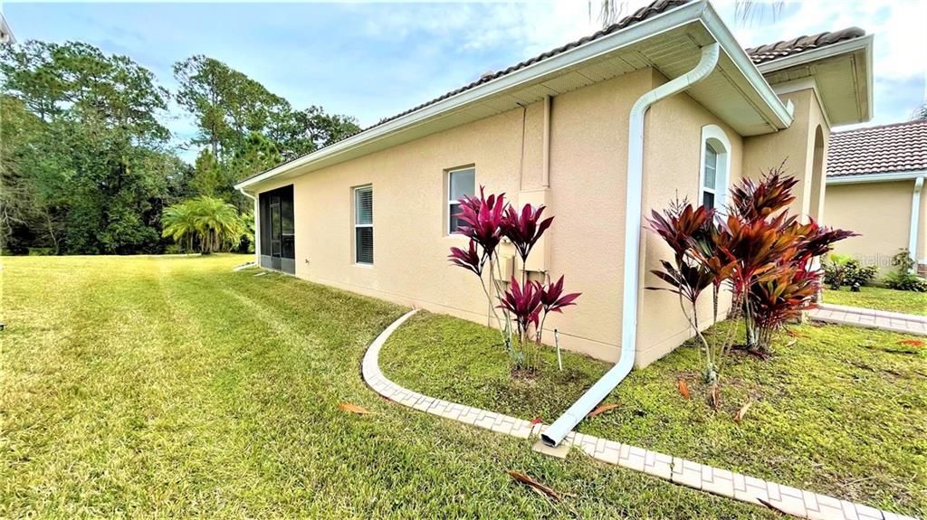 Recently Sold: $250,000 (3 beds, 2 baths, 1687 Square Feet)