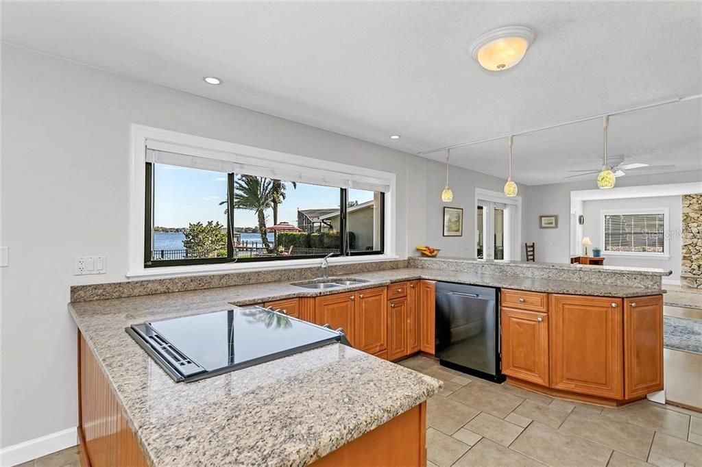 Recently Sold: $1,095,000 (5 beds, 2 baths, 4180 Square Feet)