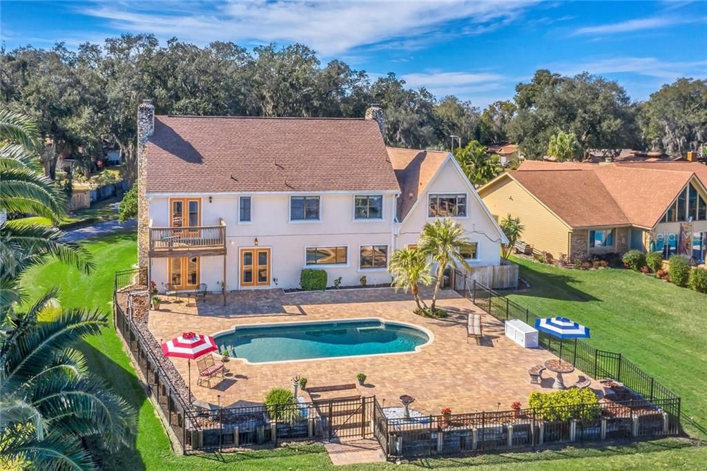 Recently Sold: $1,095,000 (5 beds, 2 baths, 4180 Square Feet)