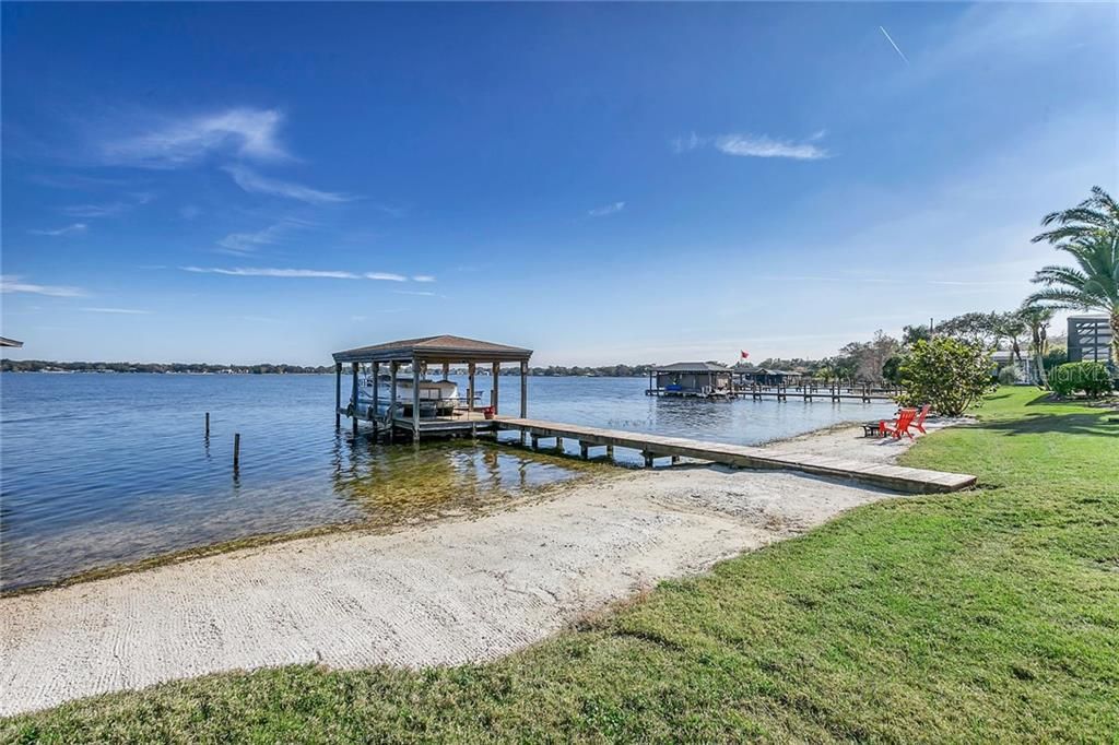 Recently Sold: $1,095,000 (5 beds, 2 baths, 4180 Square Feet)