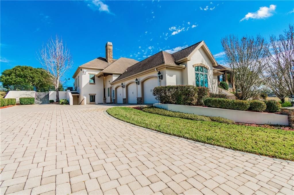 Recently Sold: $1,375,000 (5 beds, 5 baths, 8146 Square Feet)