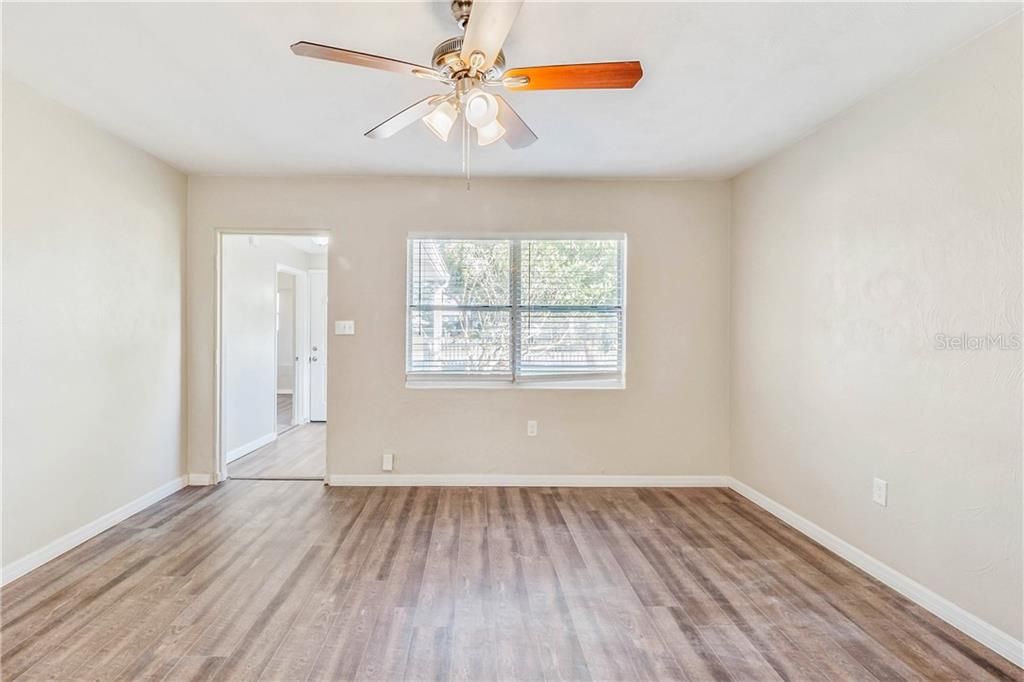 Recently Rented: $1,395 (4 beds, 2 baths, 1492 Square Feet)