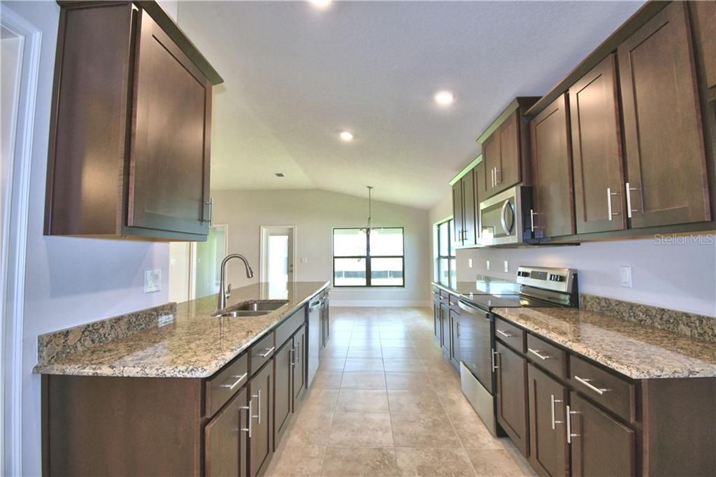 Recently Sold: $363,546 (3 beds, 2 baths, 1970 Square Feet)