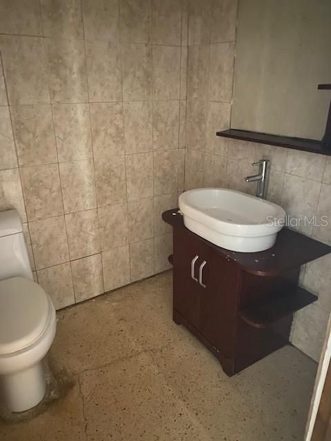 Vendido Recientemente: $73,000 (3 camas, 1 baños, 5470 Pies cuadrados)