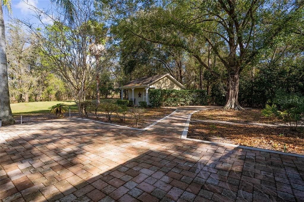 Recently Sold: $739,000 (4 beds, 3 baths, 3039 Square Feet)