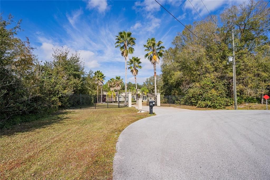 Recently Sold: $739,000 (4 beds, 3 baths, 3039 Square Feet)
