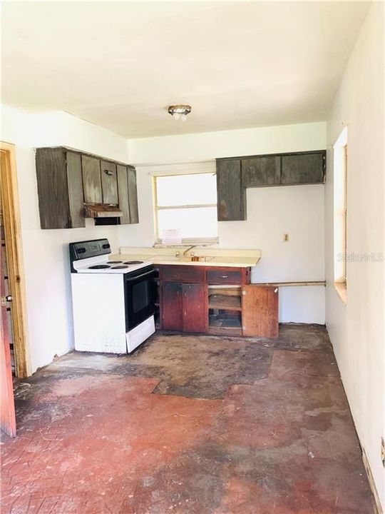 Recently Sold: $65,000 (3 beds, 1 baths, 792 Square Feet)