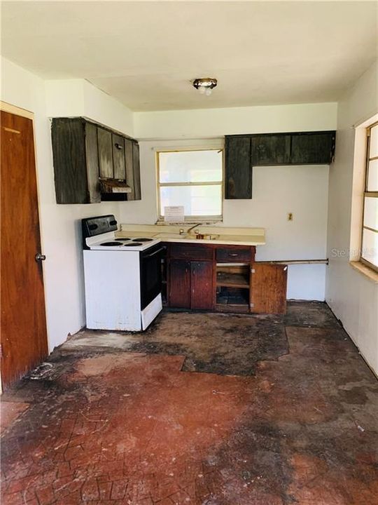 Recently Sold: $65,000 (3 beds, 1 baths, 792 Square Feet)