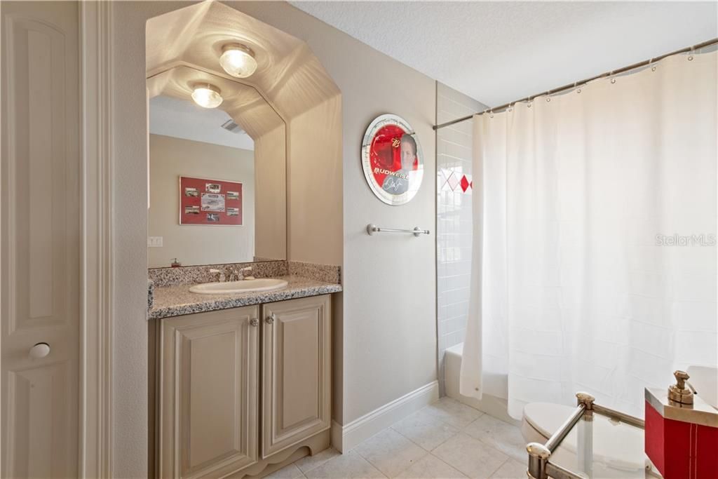 Full bath for this Bonus room, or maybe a 2nd Master BR Suite? HOME-SCHOOL, game room, IN-Law studio or media room.