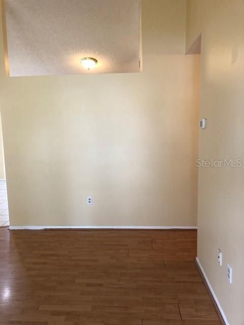 Recently Rented: $1,095 (2 beds, 2 baths, 969 Square Feet)