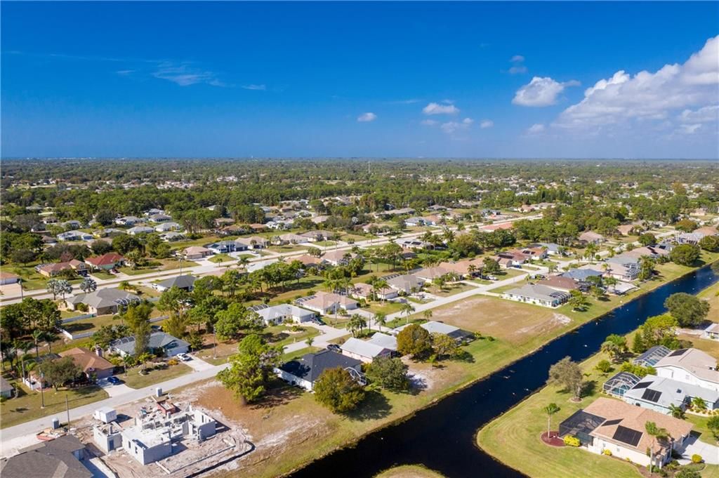 Vendido Recientemente: $405,000 (4 camas, 3 baños, 1994 Pies cuadrados)