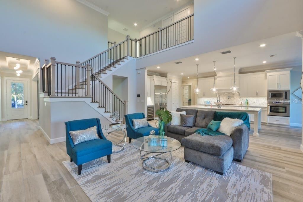 Recently Sold: $1,590,000 (5 beds, 5 baths, 4117 Square Feet)