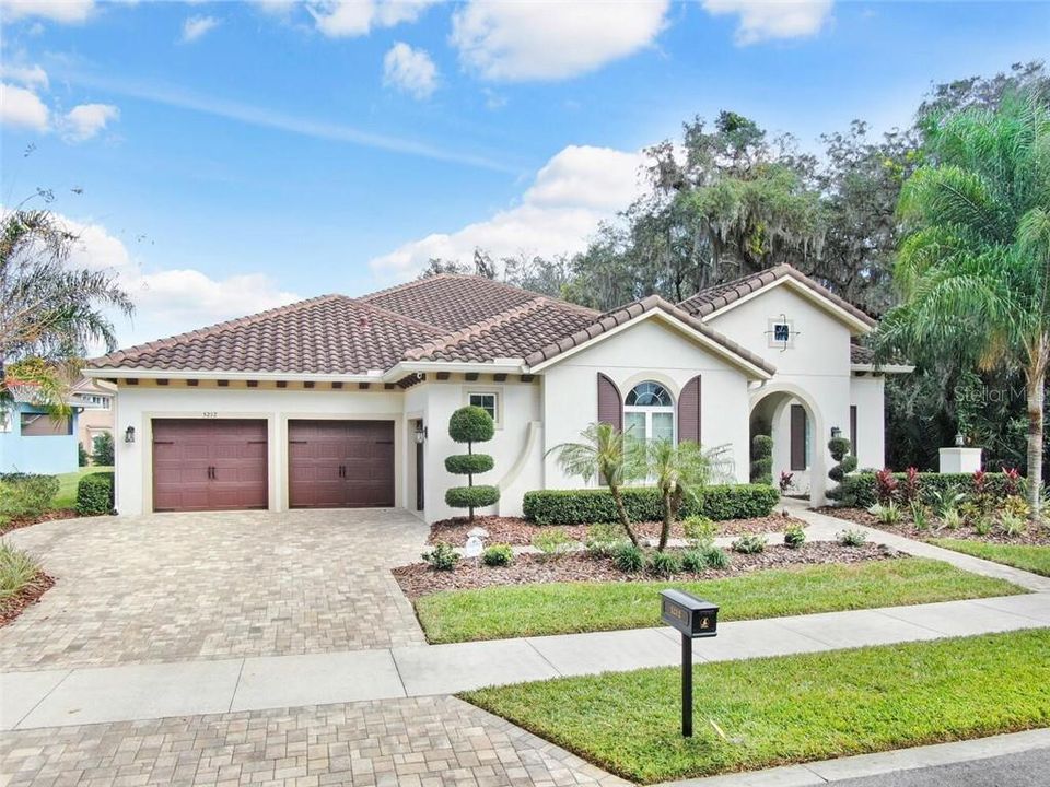 Recently Sold: $749,000 (4 beds, 3 baths, 3249 Square Feet)