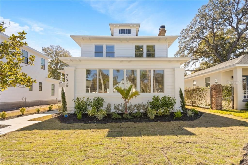 Vendido Recientemente: $805,000 (4 camas, 3 baños, 2762 Pies cuadrados)