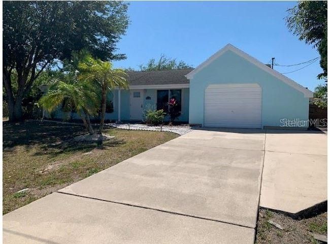 Recently Sold: $359,900 (3 beds, 2 baths, 1376 Square Feet)