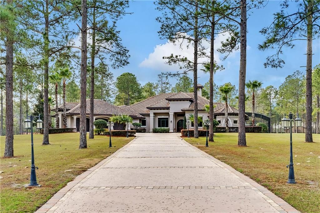 Recently Sold: $1,085,000 (4 beds, 4 baths, 4531 Square Feet)