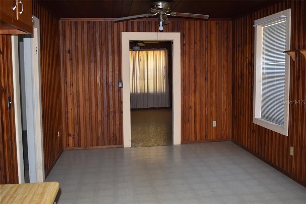 Vendido Recientemente: $80,000 (3 camas, 1 baños, 984 Pies cuadrados)