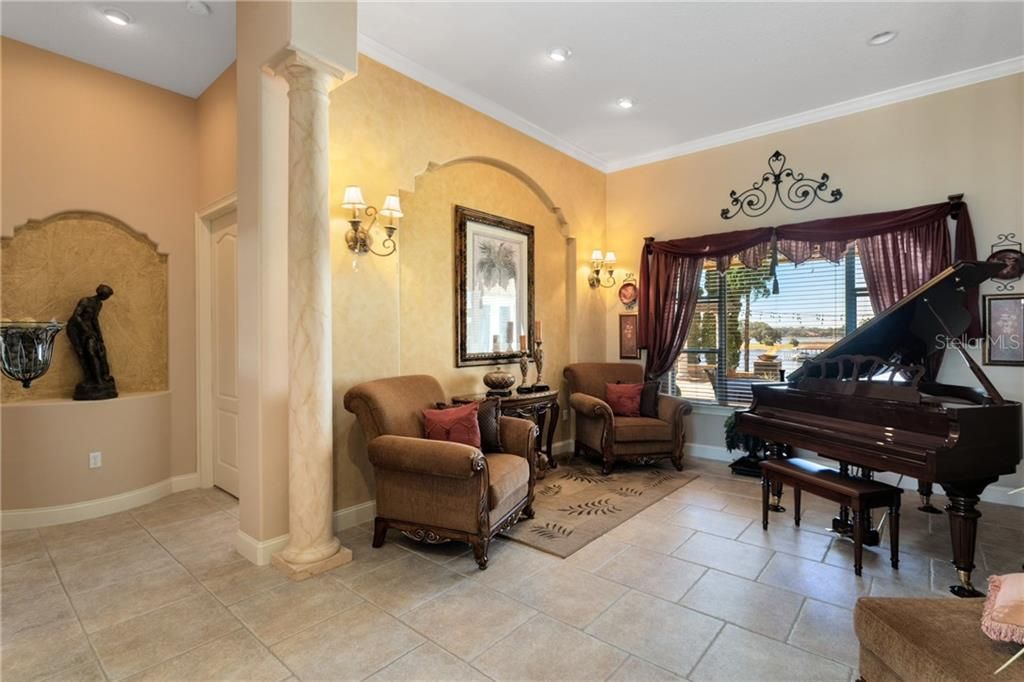 Recently Sold: $985,000 (5 beds, 3 baths, 3357 Square Feet)