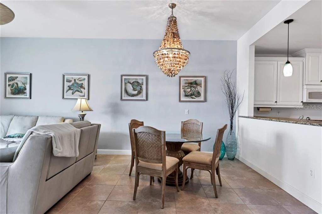 Recently Sold: $439,000 (2 beds, 2 baths, 1688 Square Feet)