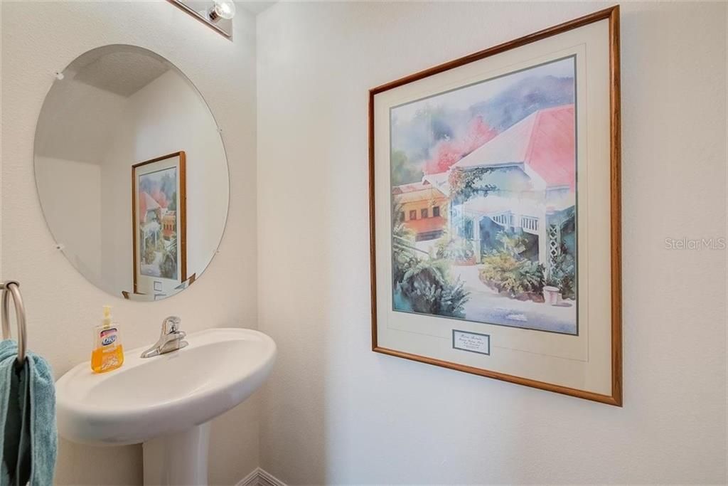 最近售出: $197,000 (3 贝兹, 2 浴室, 1674 平方英尺)