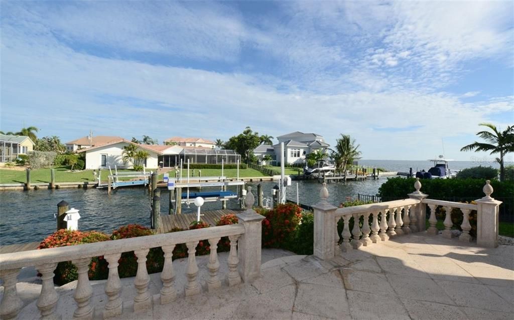 Recently Sold: $1,500,000 (3 beds, 2 baths, 3070 Square Feet)