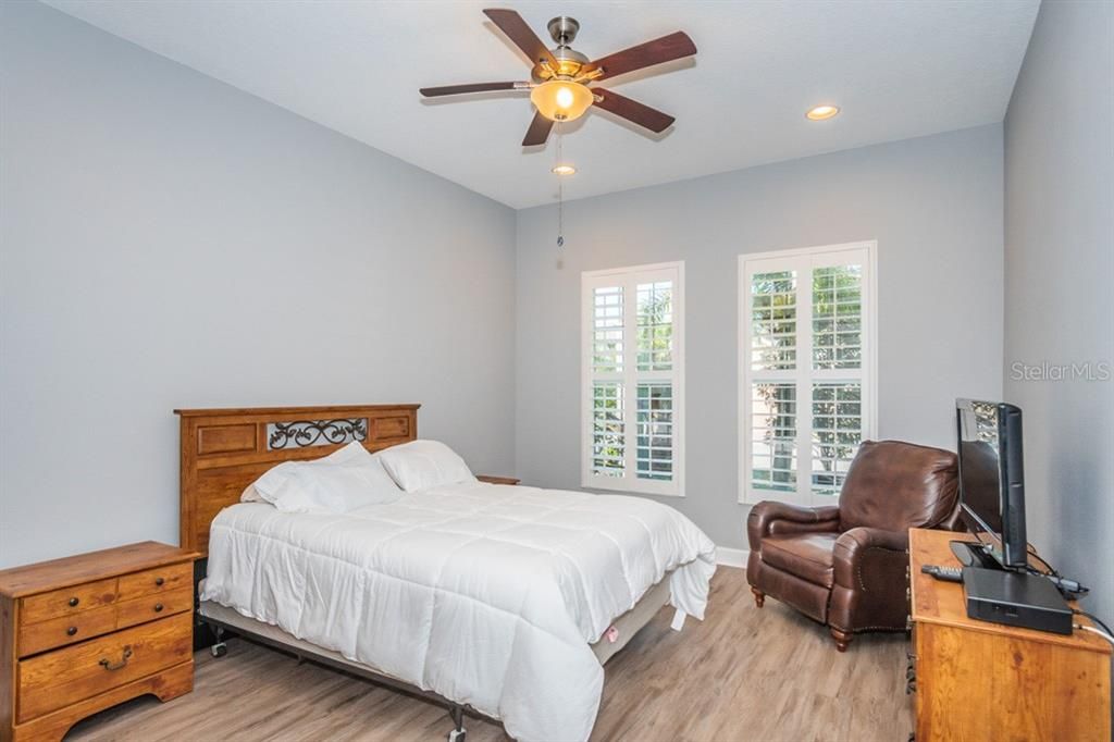Recently Sold: $384,047 (2 beds, 2 baths, 2348 Square Feet)