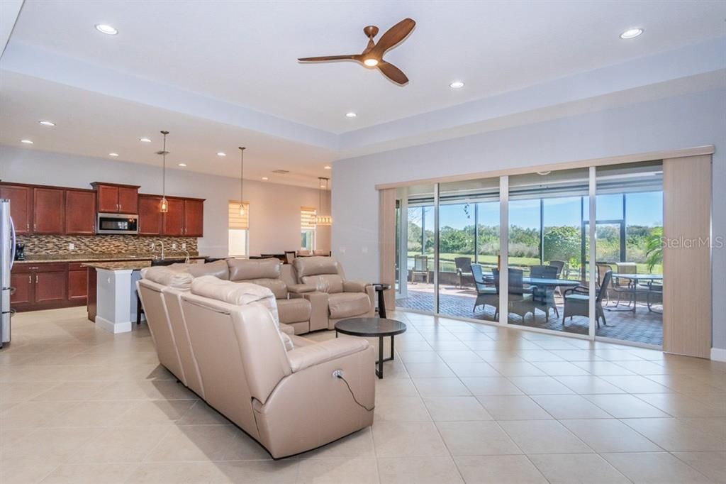 Recently Sold: $384,047 (2 beds, 2 baths, 2348 Square Feet)