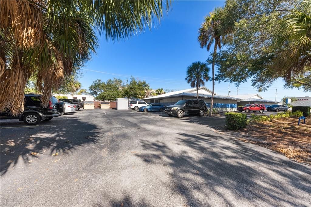 Recently Sold: $1,399,900 (0 beds, 0 baths, 6408 Square Feet)