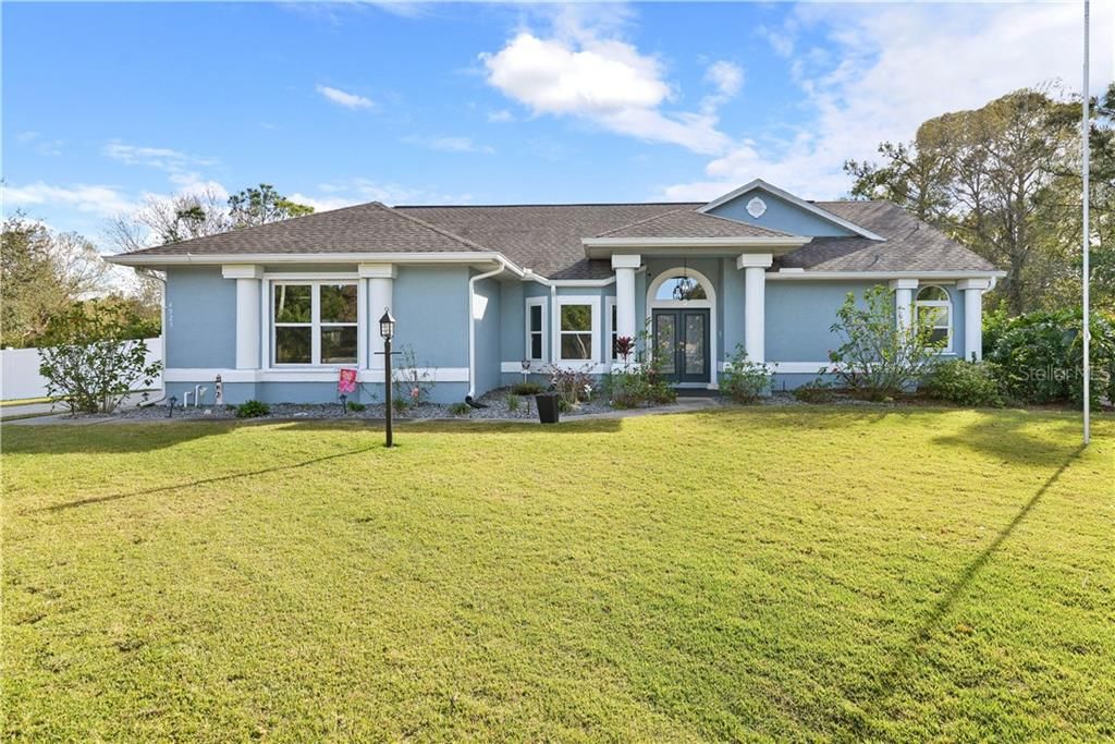 Recently Sold: $549,995 (4 beds, 2 baths, 2484 Square Feet)