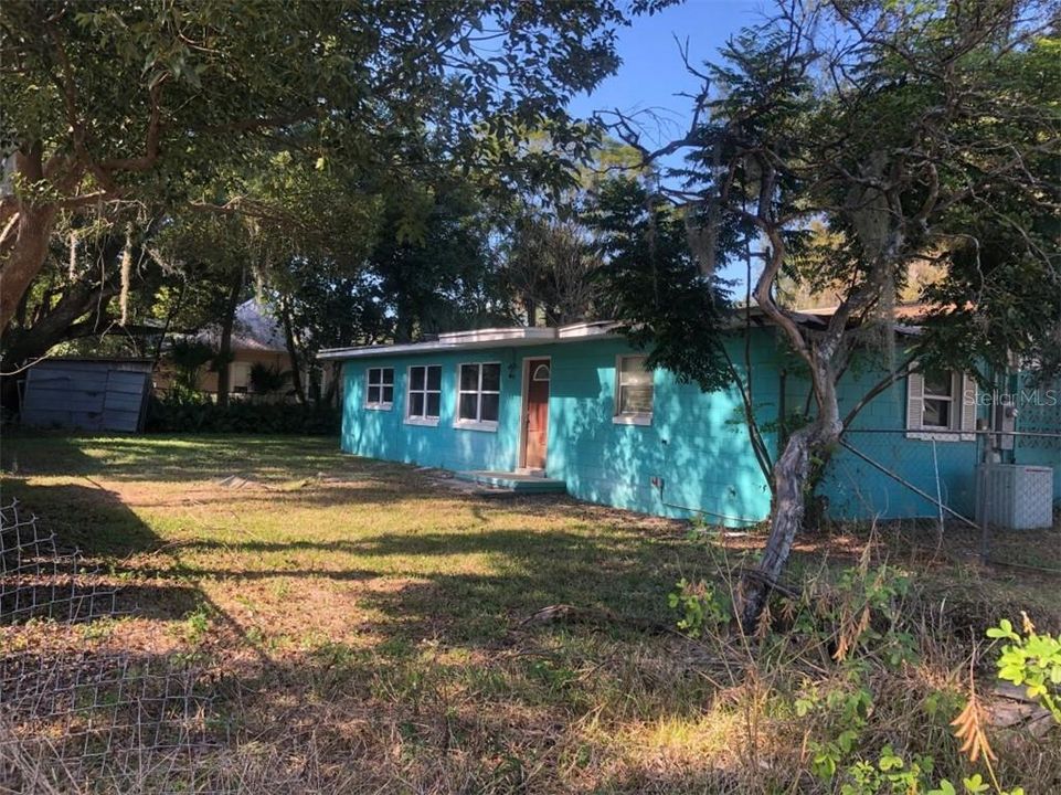 Recently Sold: $89,900 (3 beds, 1 baths, 1404 Square Feet)