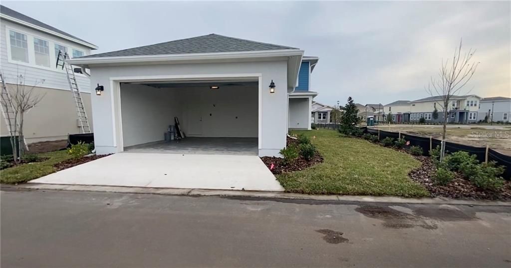 Recently Sold: $592,439 (3 beds, 2 baths, 2353 Square Feet)