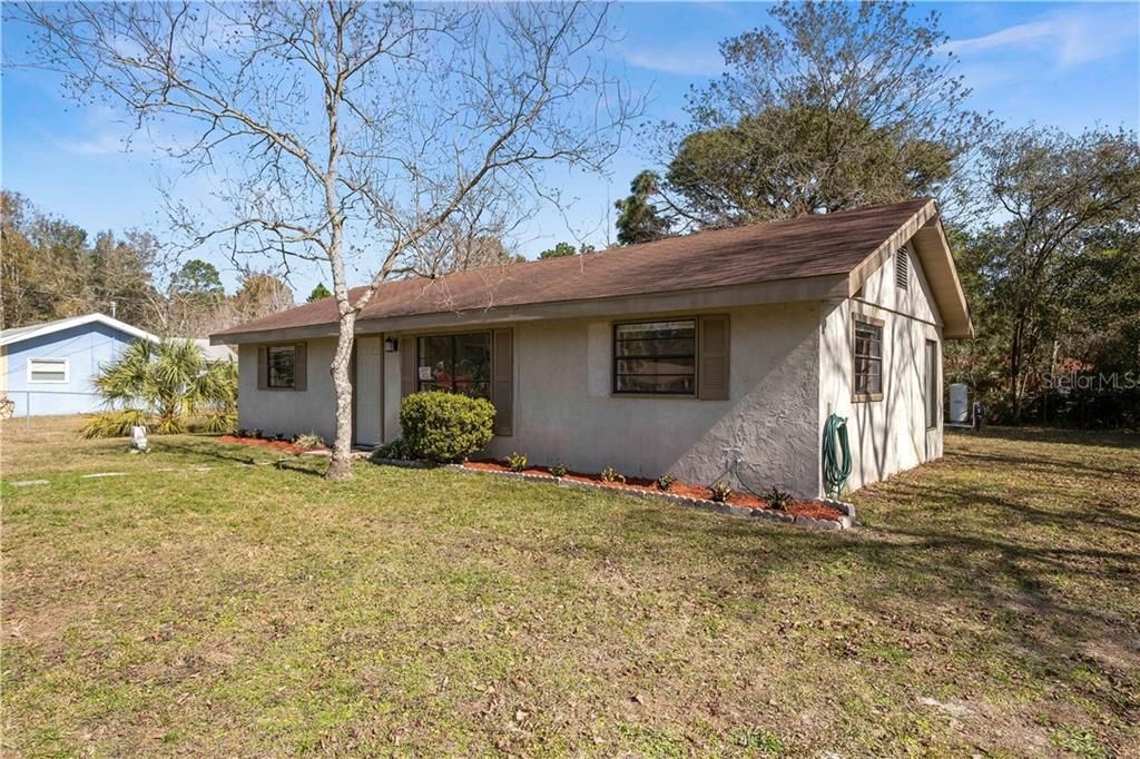 Recently Sold: $98,000 (2 beds, 1 baths, 968 Square Feet)