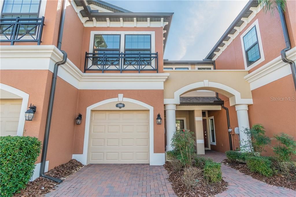 Recently Sold: $255,000 (3 beds, 2 baths, 1637 Square Feet)