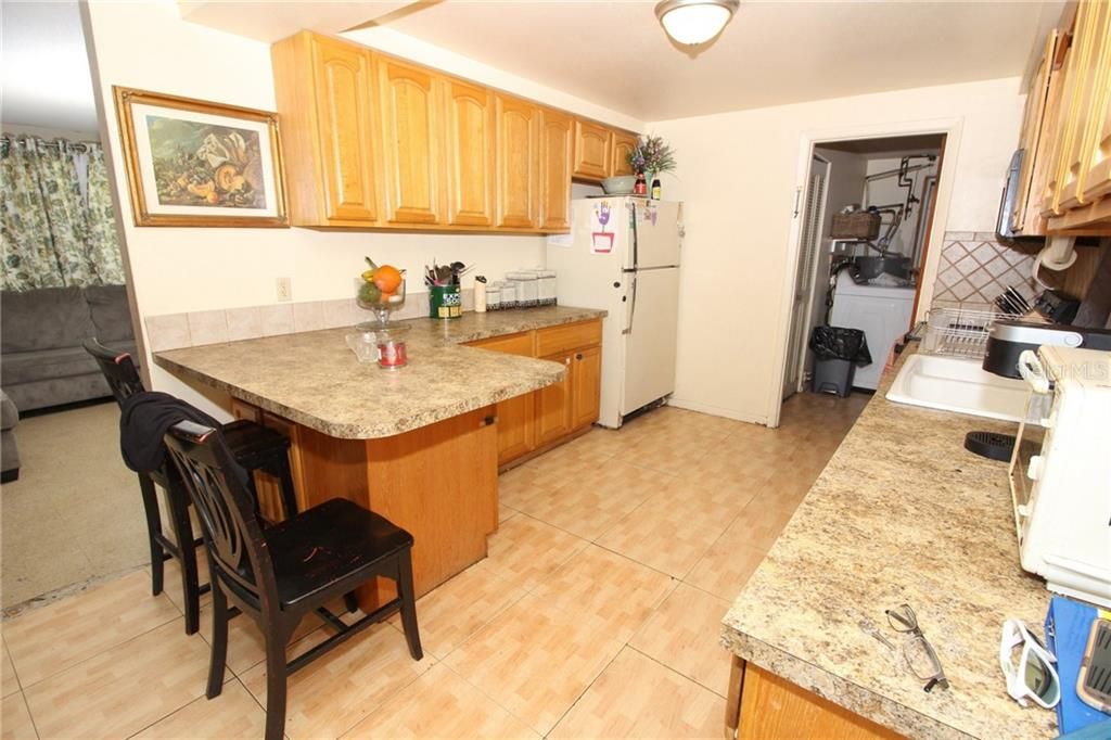 Vendido Recientemente: $180,000 (3 camas, 2 baños, 1055 Pies cuadrados)