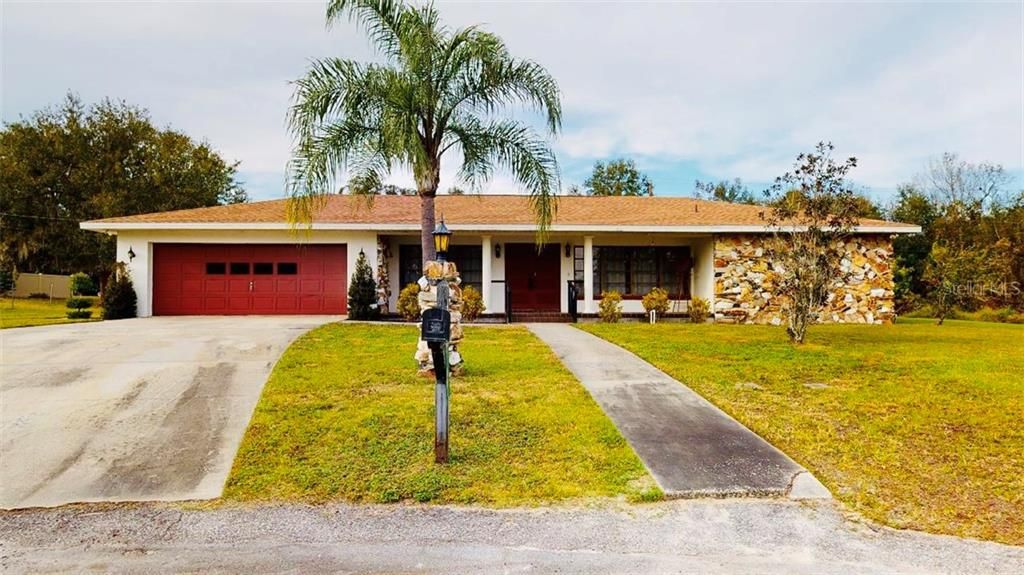 Recently Sold: $285,000 (4 beds, 3 baths, 2566 Square Feet)