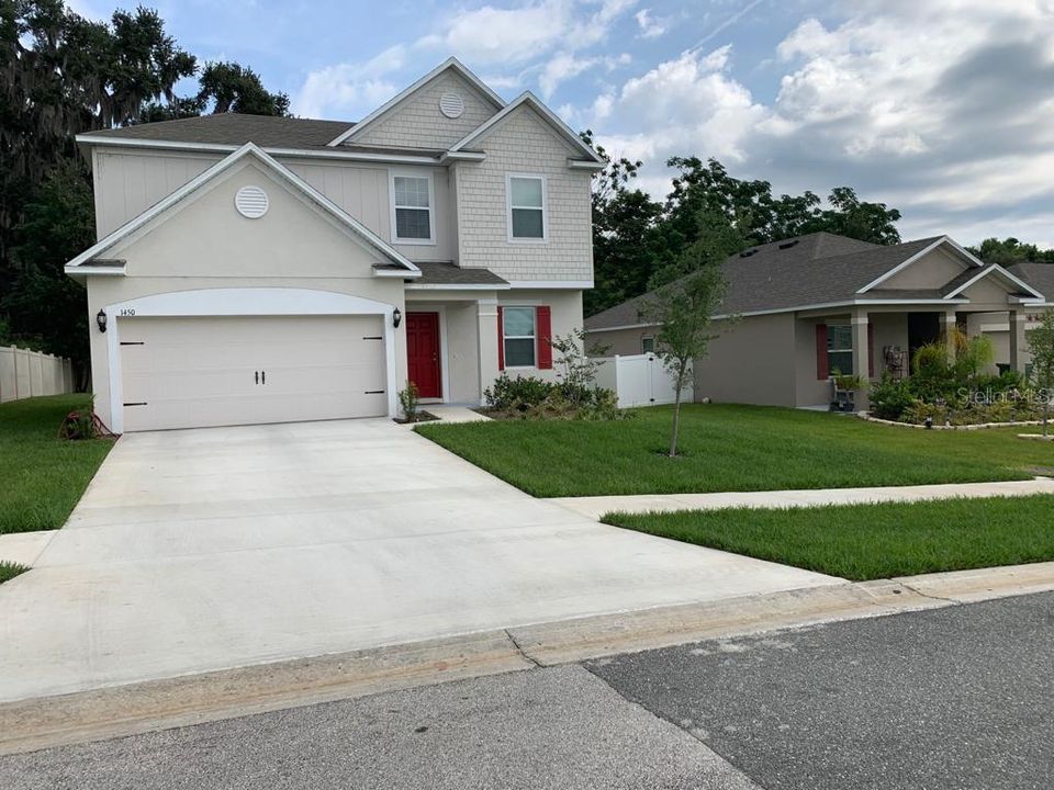 Recently Sold: $263,990 (3 beds, 2 baths, 2242 Square Feet)